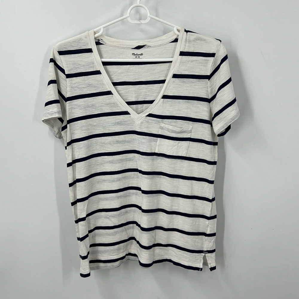 Madewell, basic V-neck blue and white stripe pocket t shirt M